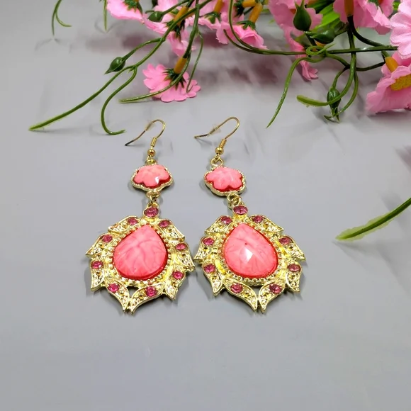 Pink Crystal Pretty Ornate Vintage Y2K Dangle Earrings - Picture 2 of 3
